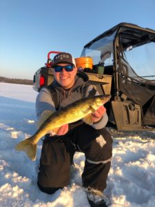 Guided ice fishing michigan 